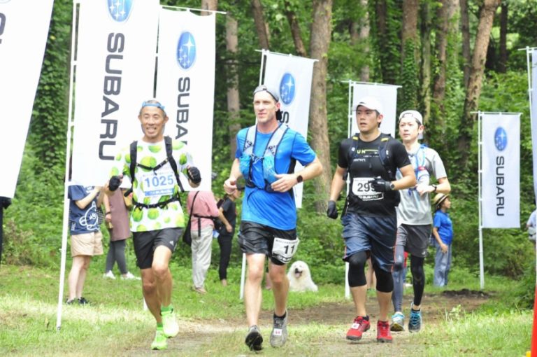 runners finishing akagi forest trail race