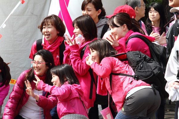 Runners posing at Pink Ribbon Walk