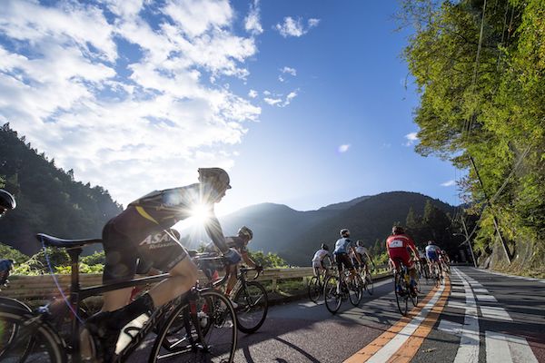 cyclist during tokyo hillclimb series - hinohara stage