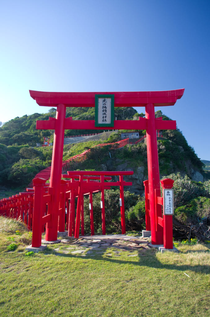 motonosumi shrine tori gate