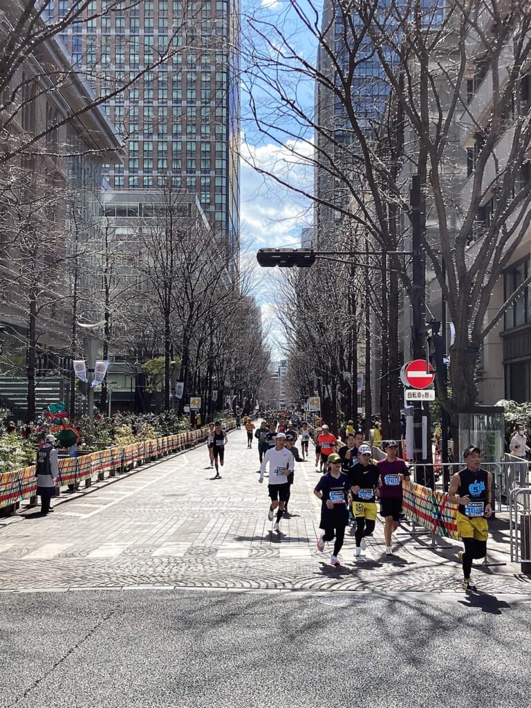 Runners at Marunouchi, Tokyo